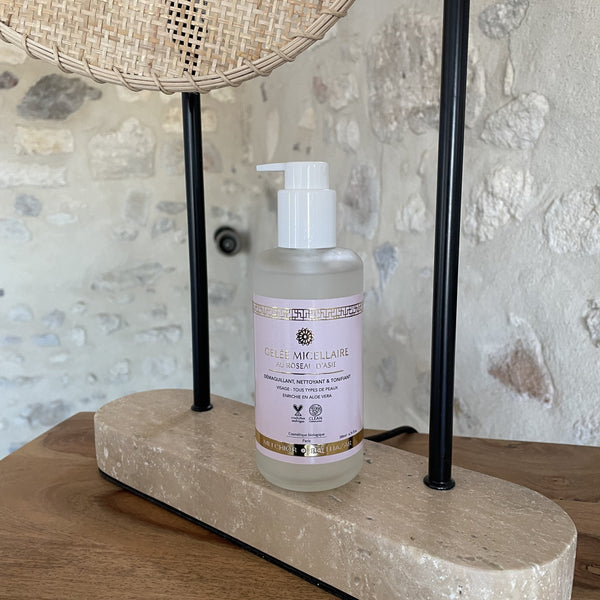 Gelée Micellaire au Roseau d’Asie Melchior & Balthazar, nettoyant doux et naturel.